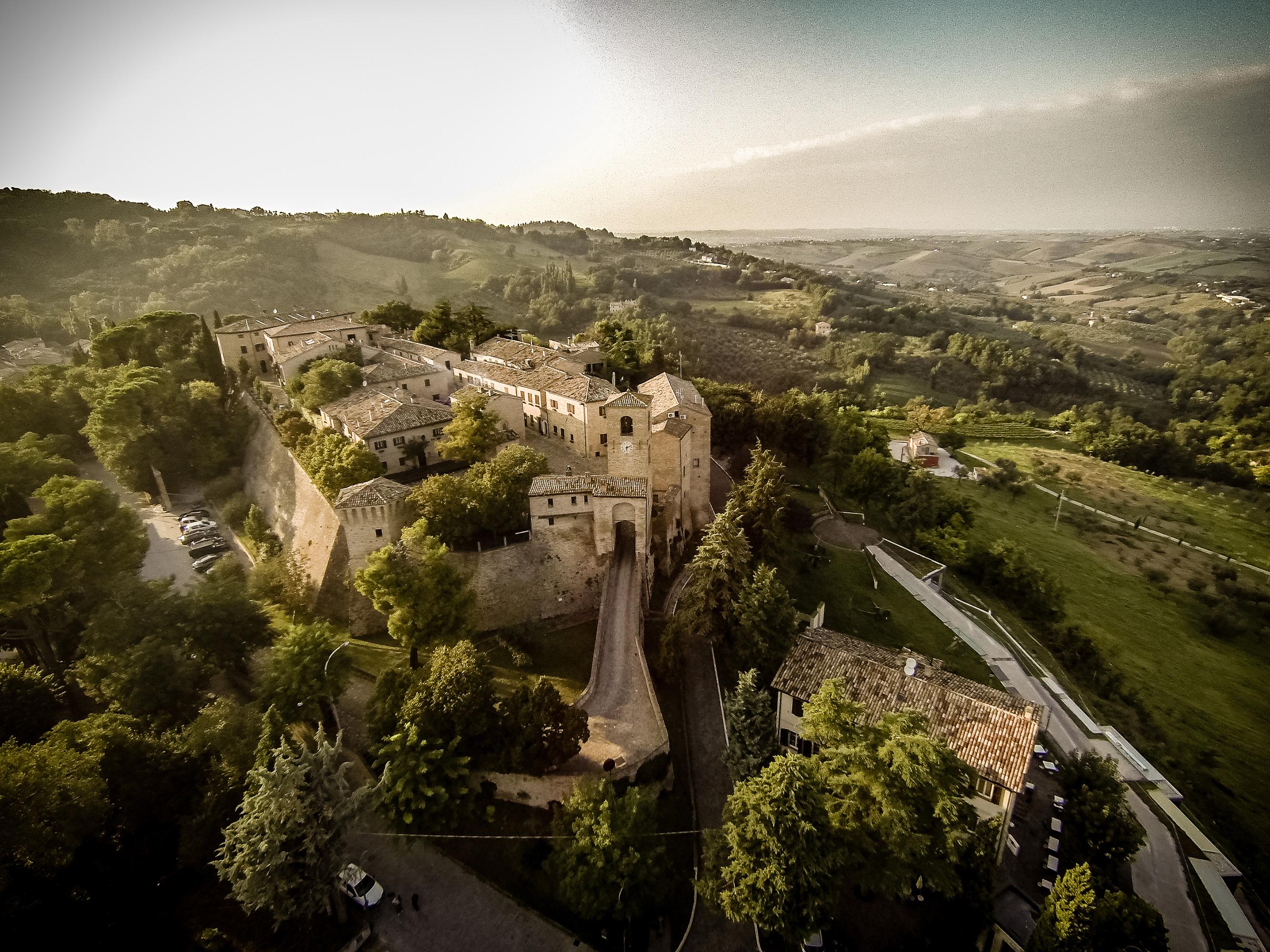 Castello Di Montegridolfo Spa Resort Kültér fotó