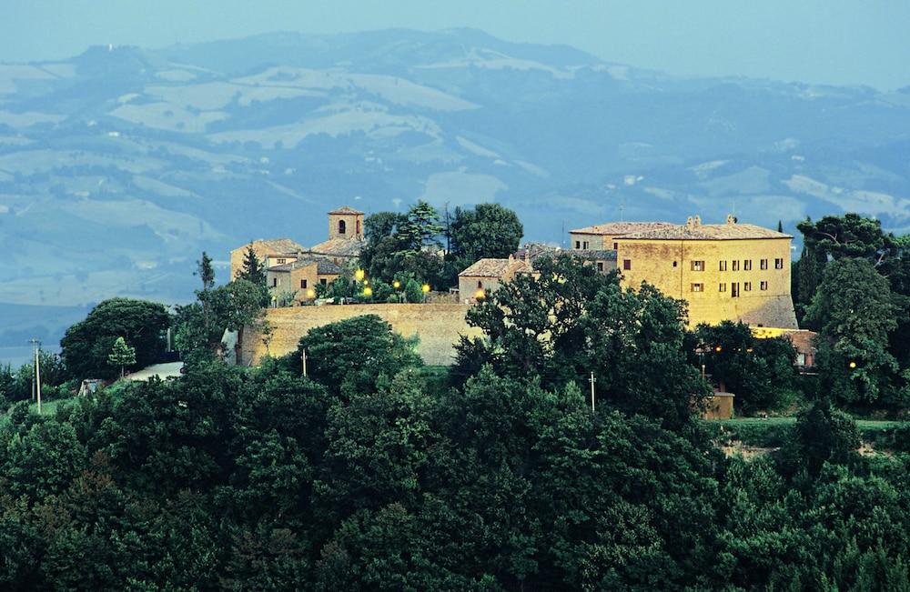 Castello Di Montegridolfo Spa Resort Kültér fotó